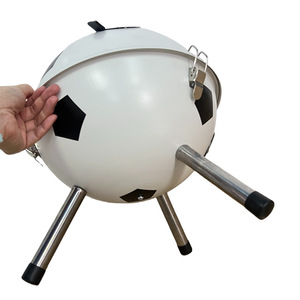 Griglia a Carbone Portatile a Forma di Pallone da Calcio, <span class=keywords><strong>Barbecue</strong></span> Tematico con Rivestimento in Ceramica, Antiruggine Multifunzionale per <span class=keywords><strong>Barbecue</strong></span> all'Aperto - Product Image 4