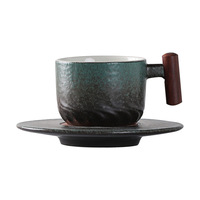 Ensemble tasse et soucoupe à café en céramique avec poignée en bois, design ondulé noir et blanc mat, mug à expresso pour la maison et le café