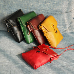 Bolso Bandolera de Cuero Genuino Clásico y Elegante para Mujer, Cierre de Broche, Diseño Protector, Mini Bolso Bandolera de Viaje, Bolso para Teléfono Móvil - Product Image 1