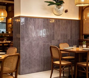 Piastrella Lunga in Porcellana Lucida Stile Moderno Francese 75x300mm Grigio Viola Resistente agli Acidi per Pareti Esterne e Pavimenti di Hotel - Product Image 5