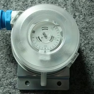 142000K/142191K/19500002K/24137001K/26125253K/36604261K Tipo de área variable Medidor de flujo de agua Acero inoxidable 2% Precisión 20 - Product Image 1