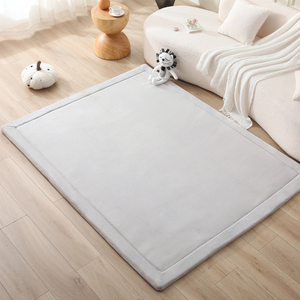 Tapis tatami en mousse à mémoire de forme épaisse en <span class=keywords><strong>velours</strong></span> corail personnalisé pour enfants, facile d'entretien, antidérapant, doux et à haute densité pour bébé et tout-petit - Product Image 1