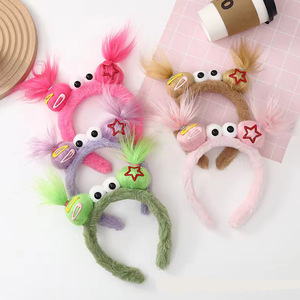 Bandeau en peluche ludique et tendance, design de poupée mignonne et originale, accessoire capillaire ludique, pince à cheveux joyeuse, coiffe pour sœur joyeuse - Product Image 1