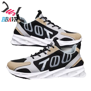 Nouvelles chaussures de sport décontractées pour hommes, en mesh, tendance, antidérapantes, résistantes à l'usure et respirantes, légères pour le printemps et l'automne - Product Image 2