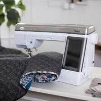 Máquina de Coser y Acolchar Automática Computarizada de Alta Velocidad MERIT Baby Lock Ballad con Motor y Componentes de Plástico