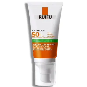 Produits de beauté Contrôle de l'huile SPF50 + Protection UV Mat non parfumé Rafraîchissant Soin de la peau Isolation Solaire