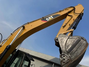 รถขุดตีนตะขาบ CAT 325D มือสอง ขนาด 25 ตัน ระบบไฮดรอลิกสำหรับงานหนัก ประสิทธิภาพเสถียร เหมาะสำหรับโครงการก่อสร้าง - Product Image 3
