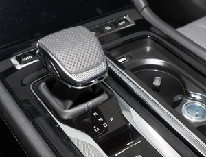 2025-H5-HongQi- Voiture à grande vitesse - Product Image 5
