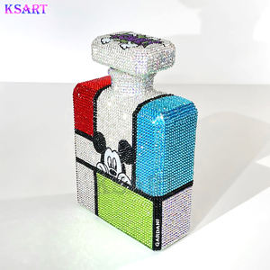 Modèle <span class=keywords><strong>de</strong></span> flacon <span class=keywords><strong>de</strong></span> parfum fait main en DIY, sculpture avec diamants incrustés, en <span class=keywords><strong>fibre</strong></span> <span class=keywords><strong>de</strong></span> <span class=keywords><strong>verre</strong></span> et résine, artisanat décoratif, <span class=keywords><strong>motif</strong></span> - Product Image 4