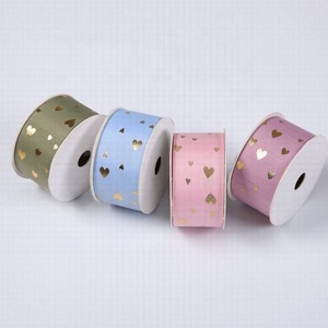 Campione Gratuito <span class=keywords><strong>Nastro</strong></span> Grosgrain da 1 Pollice (25mm) per San Valentino, con Cuori e Stampa Personalizzata in Lamina d'Oro, Design Esclusivo - Product Image 1