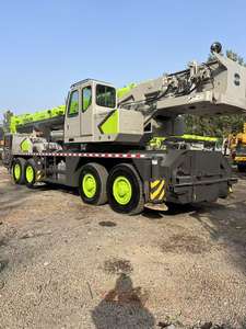 Grue sur chenilles d'occasion Zoomlion ZTC800 80 tonnes 2018 de haute performance, fabriquée en Chine, avec moteur, boîte de vitesses et PLC, rapport fourni - Product Image 4