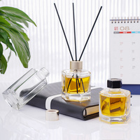 Bouteille d'aromathérapie hexagonale en verre transparent unique en gros, flacon vide avec bâtonnets