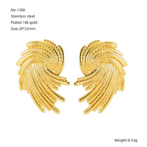 Zogxin Gold Geometric Stud Earrings 18K Stainless Steel Party Fashion Jewelry - Product Image 4