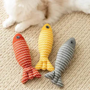 Juguete de hierba gatera ecológica HMG para interiores, forma de almohada de pez bonita para calmar el lino, juguete para masticar gatito para dormir, juguete para mascotas - Product Image 1