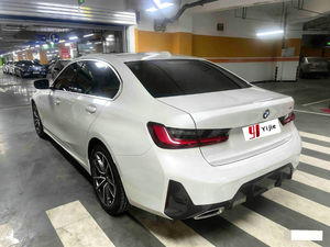 <span class=keywords><strong>BMW</strong></span> Série 3 Berline de Luxe 2022, Boîte Automatique, Conduite à Gauche, Intérieur Sombre, Idéale pour les Voyages Familiaux et Professionnels - Product Image 5