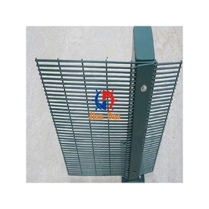 Valla antiescalada de 358 soldada de metal duradero Valla de <span class=keywords><strong>malla</strong></span> de alambre de alta seguridad Valla de prisión de metal <span class=keywords><strong>con</strong></span> picos de pared - Product Image 2