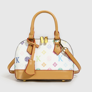 Borsa Shell Modello 2025. Realizzato in elegante materiale PU, IT è decorato con rivetti ed è portatile a mano.6036 - Product Image 5