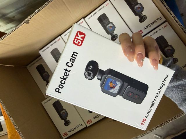 K28 Handheld 5K Motion Camera, Face Tracking Outdoor Travel Handheld Vlog Camera, Pocket Pan-tilt Camera