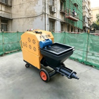 Machine à projeter du mortier légère et haute performance avec pompe pour applications murales et de sol, trémie de 100 L, portée verticale de 50 m