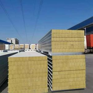 <span class=keywords><strong>Aislamiento</strong></span> térmico de <span class=keywords><strong>techo</strong></span> de alta calidad 50mm 75mm 100mm Panel sándwich de lana de roca para construcción de viviendas exteriores - Product Image 2