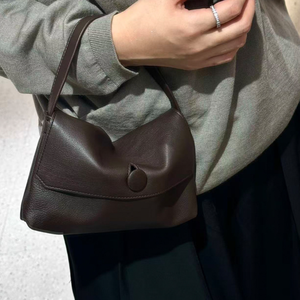 Sac à bandoulière en cuir véritable noir, sac hobo à rabat en daim grainé, fermeture à bouton, portable pour les voyages quotidiens - Product Image 3