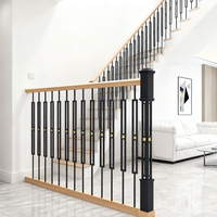 Décoration d'intérieur au design moderne, garde-corps d'escalier de forme carrée noire mate, balustrades en fer forgé pour balcon