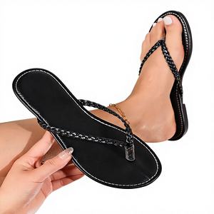 Sandali piatti infradito sexy e traspiranti da donna, di tendenza estiva, leggeri, per la spiaggia - Product Image 1