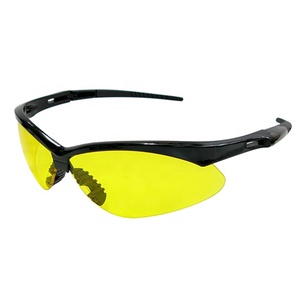 Lunettes de sécurité à monture en nylon, verres résistants aux rayures, plaquettes nasales souples, protection confortable pour soudeurs et ouvriers de la découpe, vente en gros OEM - Product Image 2