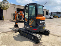 Mini-excavatrice sur chenilles DOOSAN DX35 d'occasion, modèle 2021, 3,5 tonnes, équipement d'origine avec moteur, PLC, boîte de vitesses