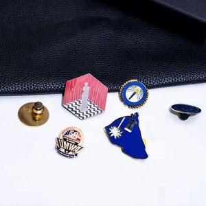 Bán buôn tùy chỉnh mềm men pins và cứng men kim loại cho ve áo Pin huy hiệu cho quần áo lưu niệm & Quà tặng khuyến mãi - Product Image 1