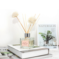 Vente chaude désodorisants Sola fleurs arôme parfum huile essentielle diffuseur de roseau avec bâtons pour la maison