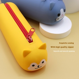 Nhật Bản Phong Cách Công Suất Lớn Silicone Bút Chì Túi Phim Hoạt Hình Mới Drop-Resistant Văn Phòng Phẩm Lưu Trữ Trường Hợp Dễ Thương Xách Tay Sinh Viên Trường Hợp - Product Image 2