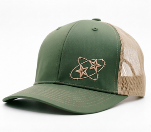 Gorra de camionero de 6 paneles con bordado personalizado, construcción de alta calidad, elegante y cómoda, visera curva, ideal para actividades al aire libre. - Product Image 3