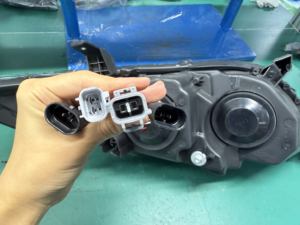 Faros Delanteros LED Modificados para Toyota Camry 2010-2011, Instalación Plug & Play - Product Image 3