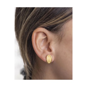 ต่างหูทองคำ 22 กะรัต ดีไซน์เรขาคณิตคลาสสิก ประดับเพชร พลอย ไข่มุก และทองเหลืองชุบโรเดียม เหมาะสำหรับงานปาร์ตี้ - Product Image 1