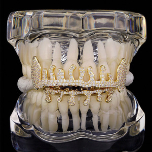 Grillz en or et diamants pour hommes, forme goutte d'eau, pour usage quotidien, origine Yiwu - Product Image 1