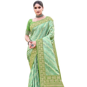 Sari en soie royal et riche avec une belle impression numérique - Product Image 1