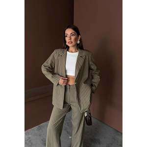 Ensemble veste et pantalon rayés kaki pour femmes, ensembles de costumes en gros - Product Image 3