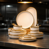 Service de table en porcelaine fine de style européen, bord doré, design classique, vaisselle jetable personnalisable