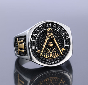 Anillo maestro pasado, joyería masónica de acero inoxidable chapado en oro de 18 quilates para hombres, anillo de sello de masón con inscripciones grabadas - Product Image 1