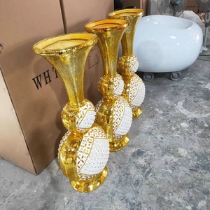 Trompette en verre, grands Vases dorés pour centres de table de mariage - Product Image 5