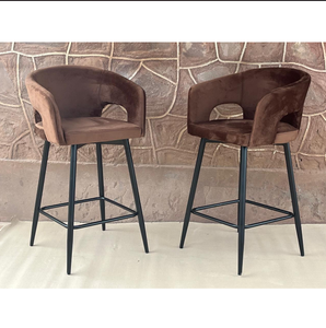 Taburete de Bar de Terciopelo con Estructura Metálica, Asiento Tapizado, Silla Moderna para Barra, Muebles para Cafetería y Restaurante, Personalizable - Product Image 3