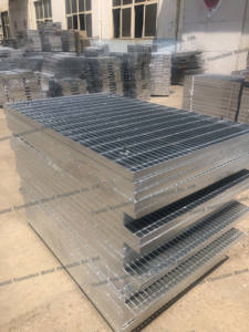 Vente en gros de caillebotis en métal pour terrasse caillebotis en acier pour couvercle de <span class=keywords><strong>drain</strong></span> de tranchée caillebotis en acier galvanisé <span class=keywords><strong>prix</strong></span> - Product Image 2