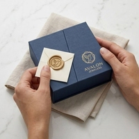 Boîtes d'emballage pour bijoux artisanales avec logo personnalisé, écologiques, luxueuses, petites boîtes cadeaux en papier pour bijoux