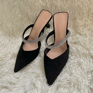 Nouvelles chaussures à talons hauts élégantes à bout pointu, style français, scintillantes avec des diamants, douces et charmantes pour les soirées - Product Image 1