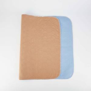 Bulk Sale Einfarbige wasserdichte Haustier-Pads, weiche und maschinen wasch bare Welpen-Pads - Product Image 3