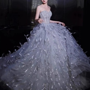 Vestido de Gala sin Tirantes con Cuentas para Mujer - Vestido Formal de Tul con Cola, Moda en Vestidos - Product Image 1