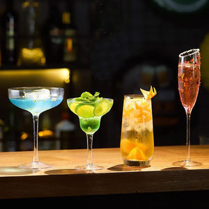 كوب عصير مطعم مصنوع يدويًا ، شكل فريد من نوعه ، كوكتيل مارتيني ، زجاج كريستال لحفل الزفاف - Product Image 3