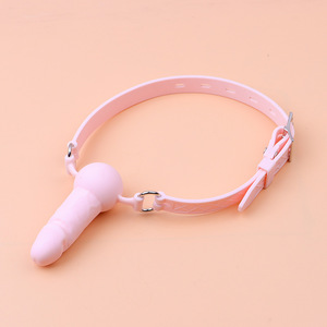 Dildo bouche-bloquant en silicone rose pour jeux de rôle avec anneau de fixation - Product Image 4