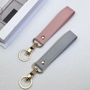 Bracelet en cuir PU personnalisé porte-clés clip sérigraphie porte-clés logo créatif étiquette <span class=keywords><strong>voiture</strong></span> <span class=keywords><strong>valise</strong></span> sac à dos porte-clés accessoires - Product Image 3